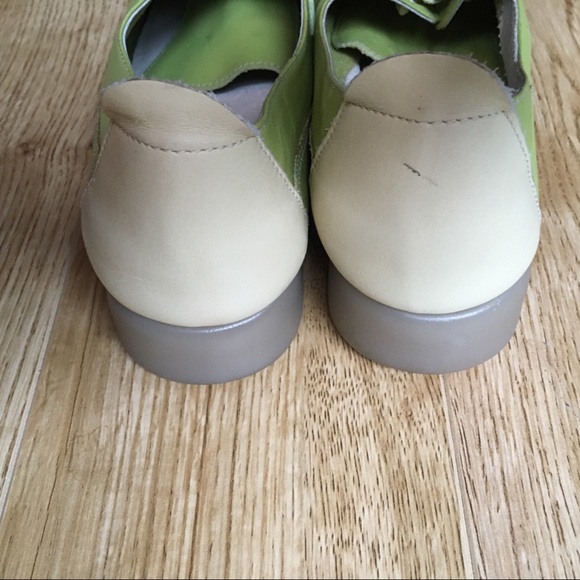 SOFTWAVES Women’s Leather Bowling Style Lace-up Shoes in Green/Cream Size 41 EU - Picture 6 of 9